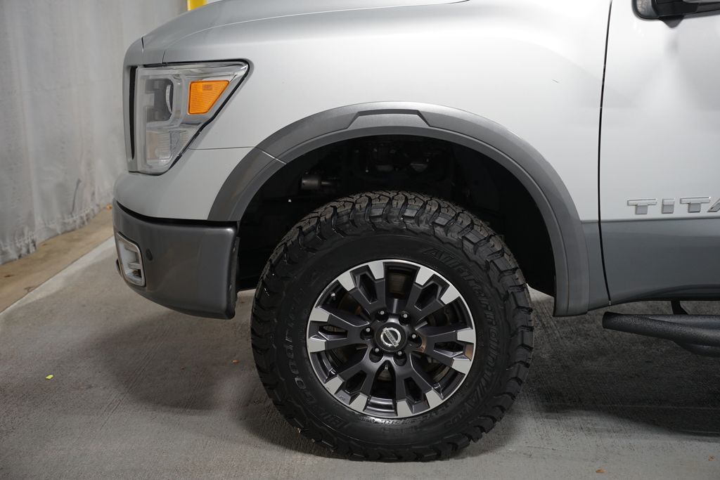 Thumbnail: 2018 Nissan Titan - 5