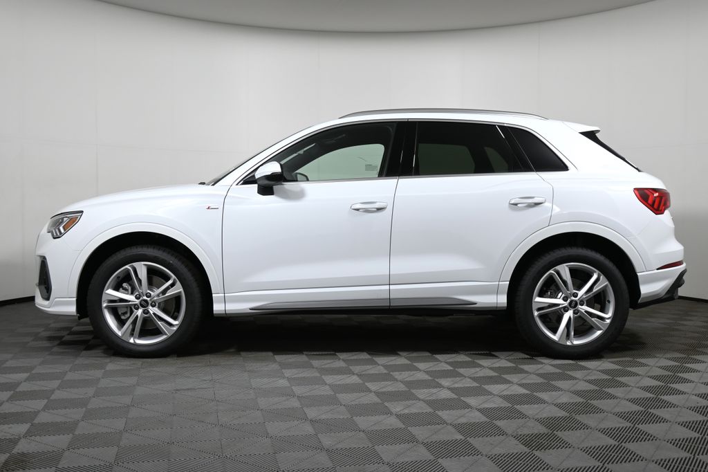 2024 Audi Q3  2