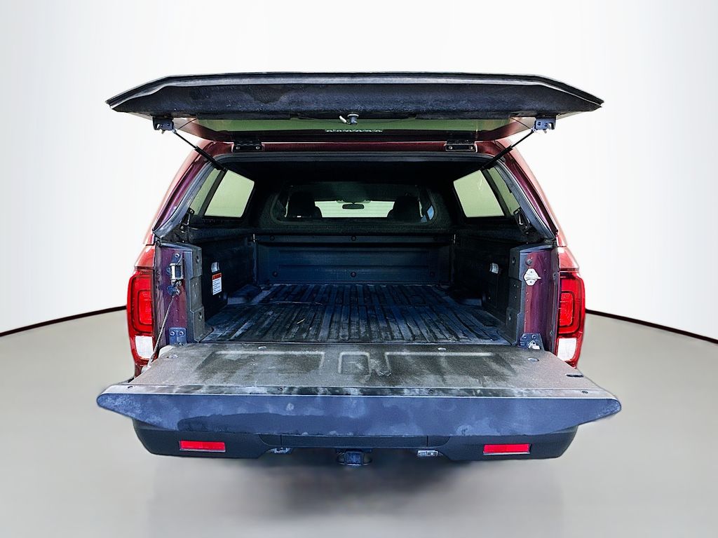 Thumbnail: 2017 Honda Ridgeline - 25