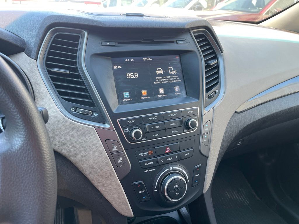 Used 2017 Marlin Blue Hyundai 2.4 Base image 5