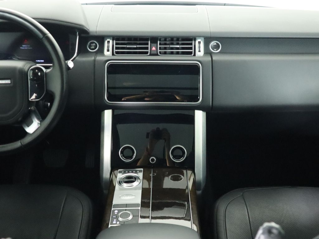 Thumbnail: 2020 Land Rover Range Rover - 14