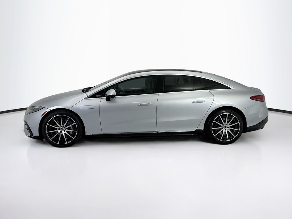Thumbnail: 2022 Mercedes-Benz EQS - 8