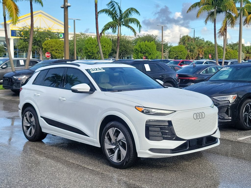 Glacier White Metallic 2025 Audi Q6 e-tron SUV / Crossover All-Wheel Drive Automatic