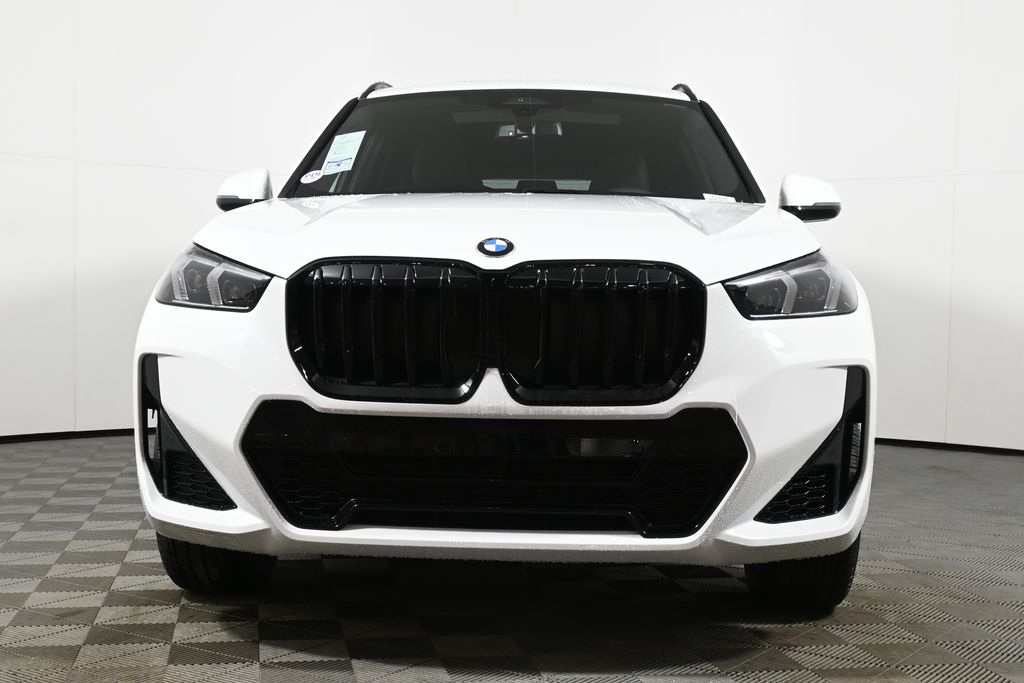 Thumbnail: 2026 BMW X1 - 10