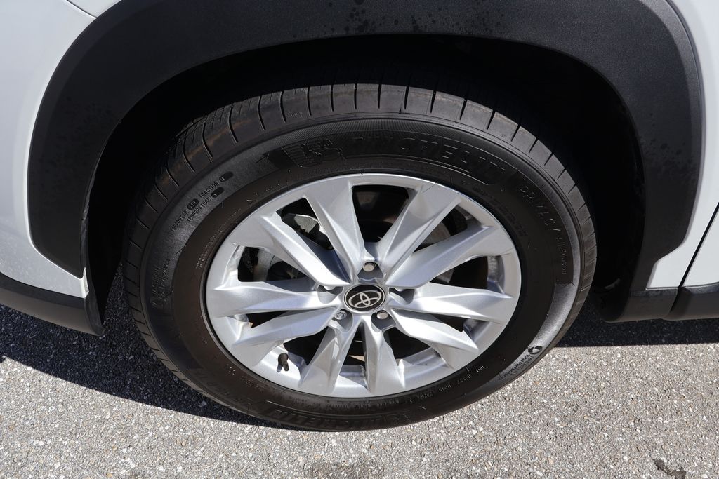 Thumbnail: 2026 Toyota Corolla Cross - 4