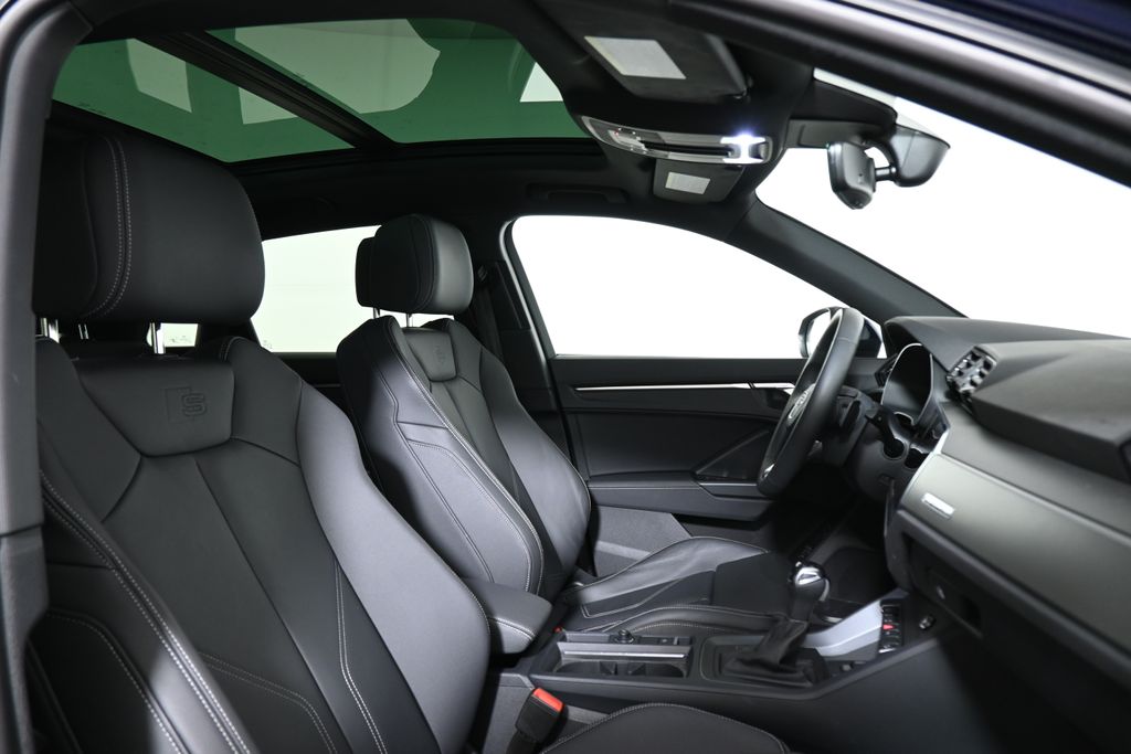 Thumbnail: 2025 Audi Q3 - 24