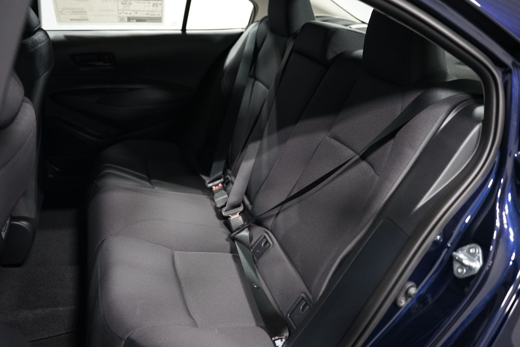 2025 Toyota Corolla LE 26