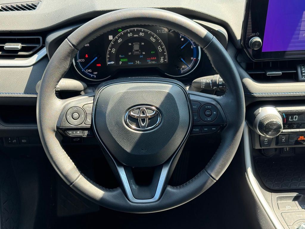 2025 Toyota RAV4 Hybrid XSE Wind Chill Pearl/Midnight Black Metallic - Jim Hudson Acura - Image 22