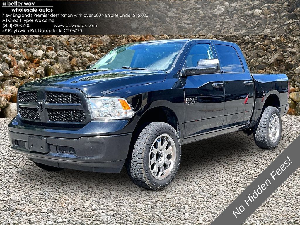 Diamond Black Crystal Pearlcoat 2022 RAM 1500 Pickup Truck Four-Wheel Drive 8-Speed Automatic