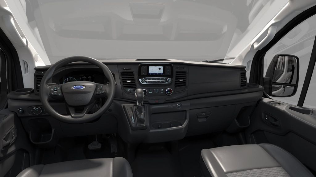 Transit Van 250 Low Roof w/130-inch WB