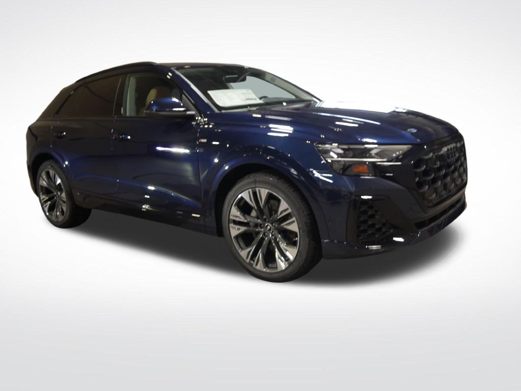 Thumbnail: 2026 Audi Q8 - 7