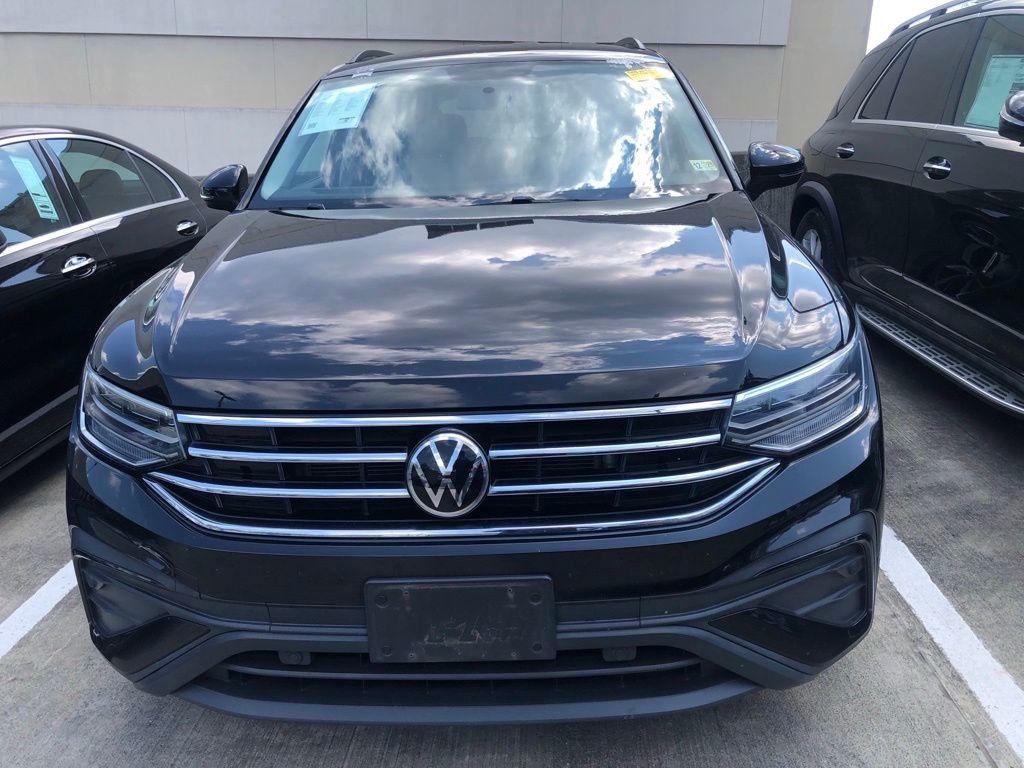 Thumbnail: 2022 Volkswagen Tiguan - 2