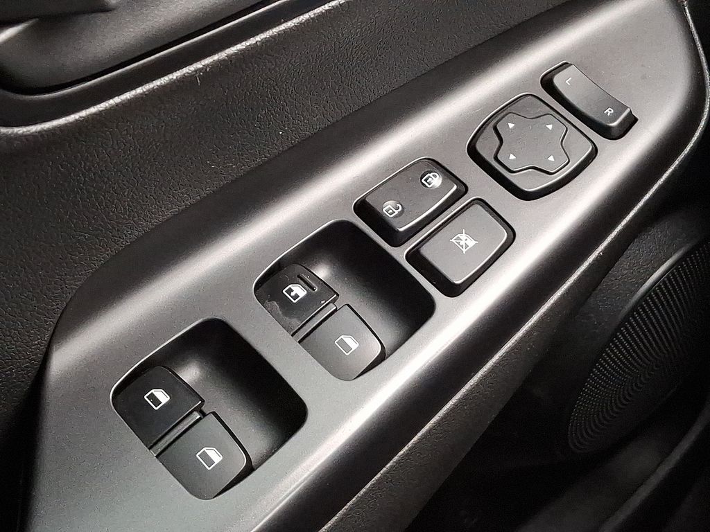 Thumbnail: 2018 Hyundai Kona - 25