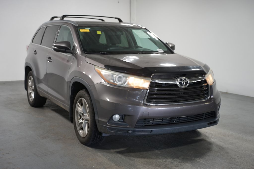 Thumbnail: 2016 Toyota Highlander - 3