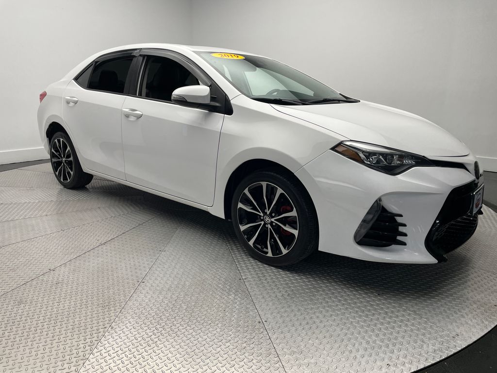 Thumbnail: 2019 Toyota Corolla - 3