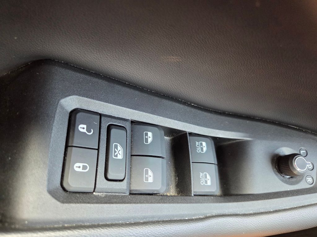 Used 2023 Jeep Grand Cherokee L SUV