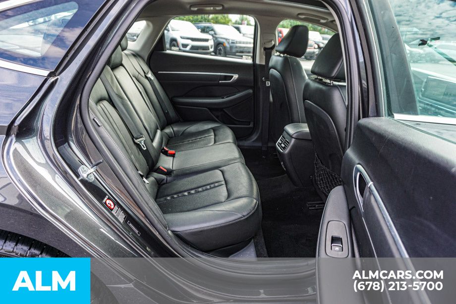 Used 2021 Gray Hyundai Limited image 22