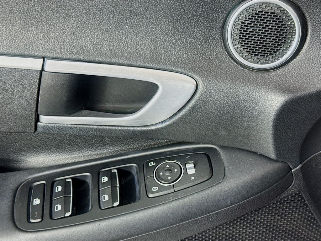 Used Car 2022 Hyundai Sonata  Se For Sale Under $20,000 In Austin, Texas