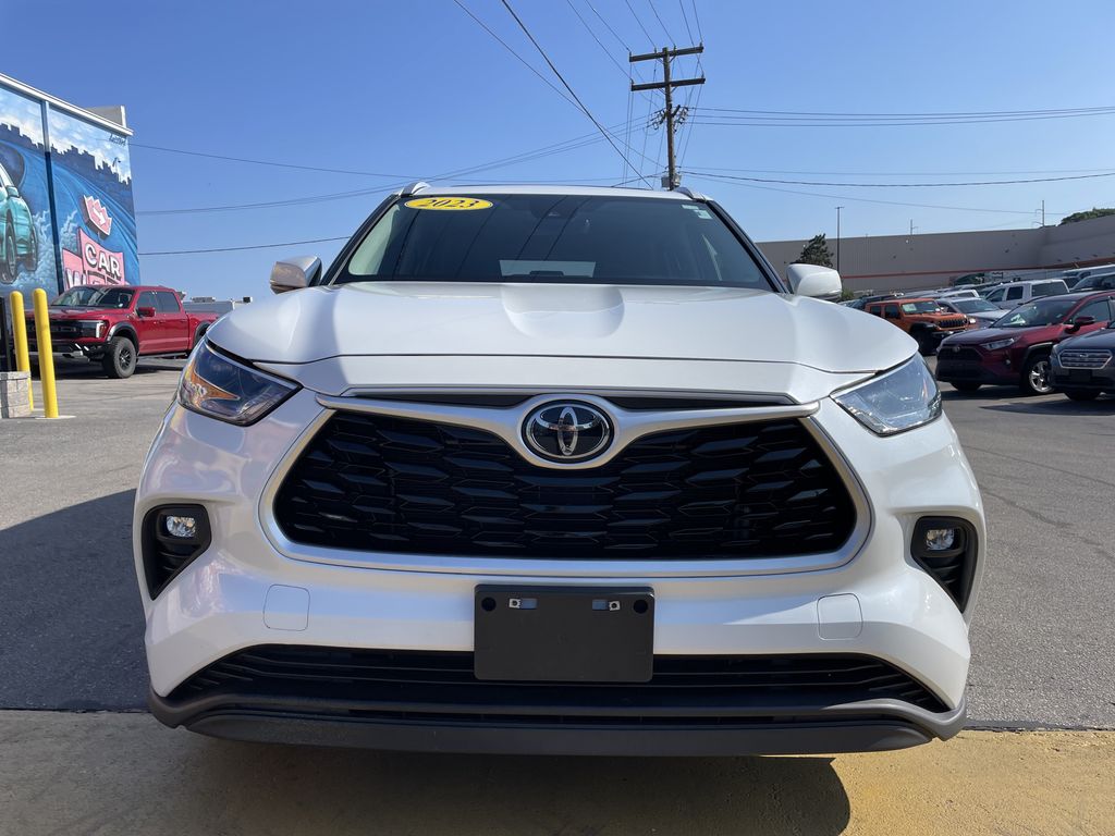 Used 2023 Toyota Highlander SUV