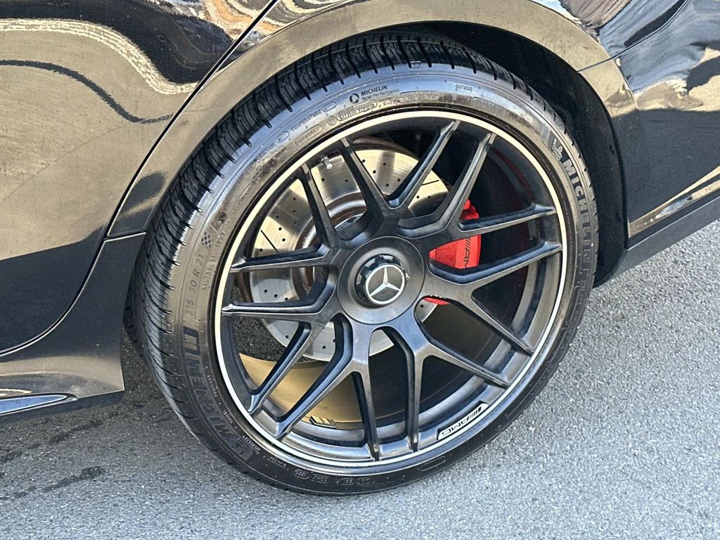 Thumbnail: 2022 Mercedes-Benz AMG GT - 16