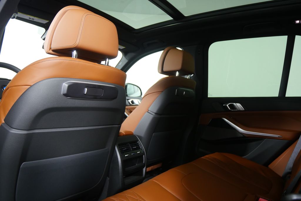 Thumbnail: 2026 BMW X5 - 17