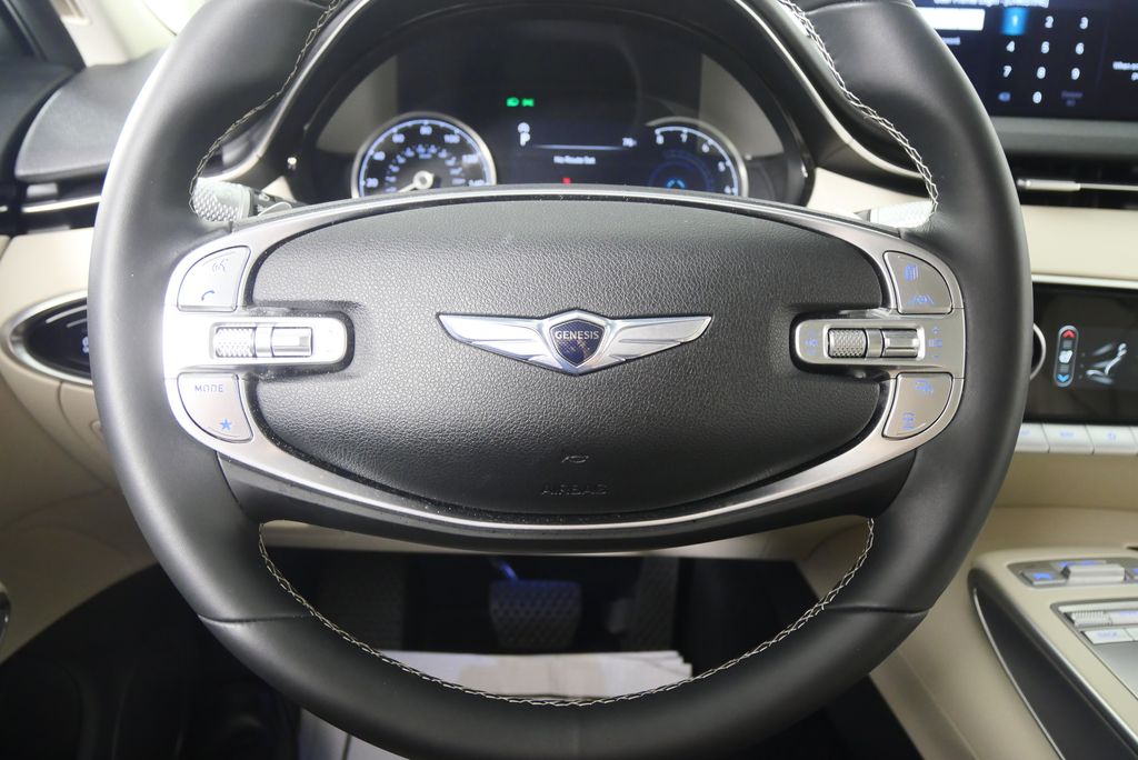 Thumbnail: 2022 Genesis GV70 - 22