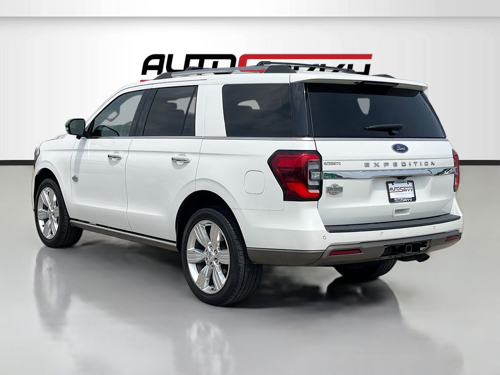 Used 2024 White Ford King Ranch image 5