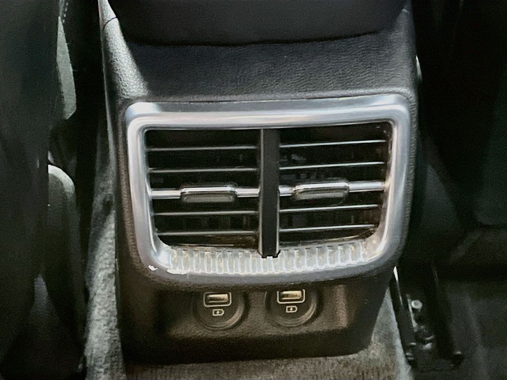 Used 2021 Crystal Beige Kia EX image 25