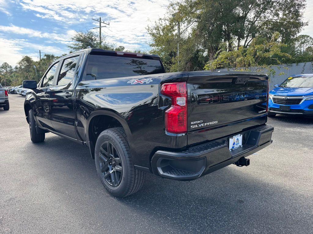 2025 Chevrolet Silverado 1500 Custom 6