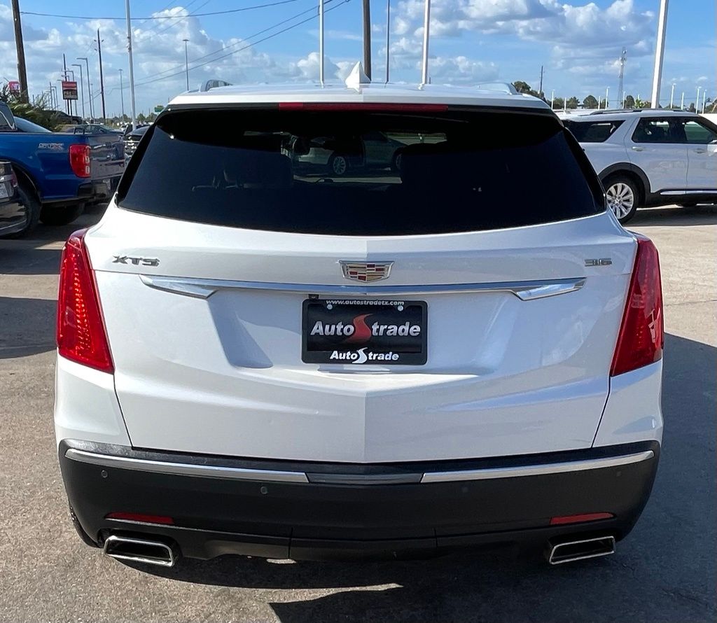 2019 Cadillac XT5 Luxury White at Cook Ford
