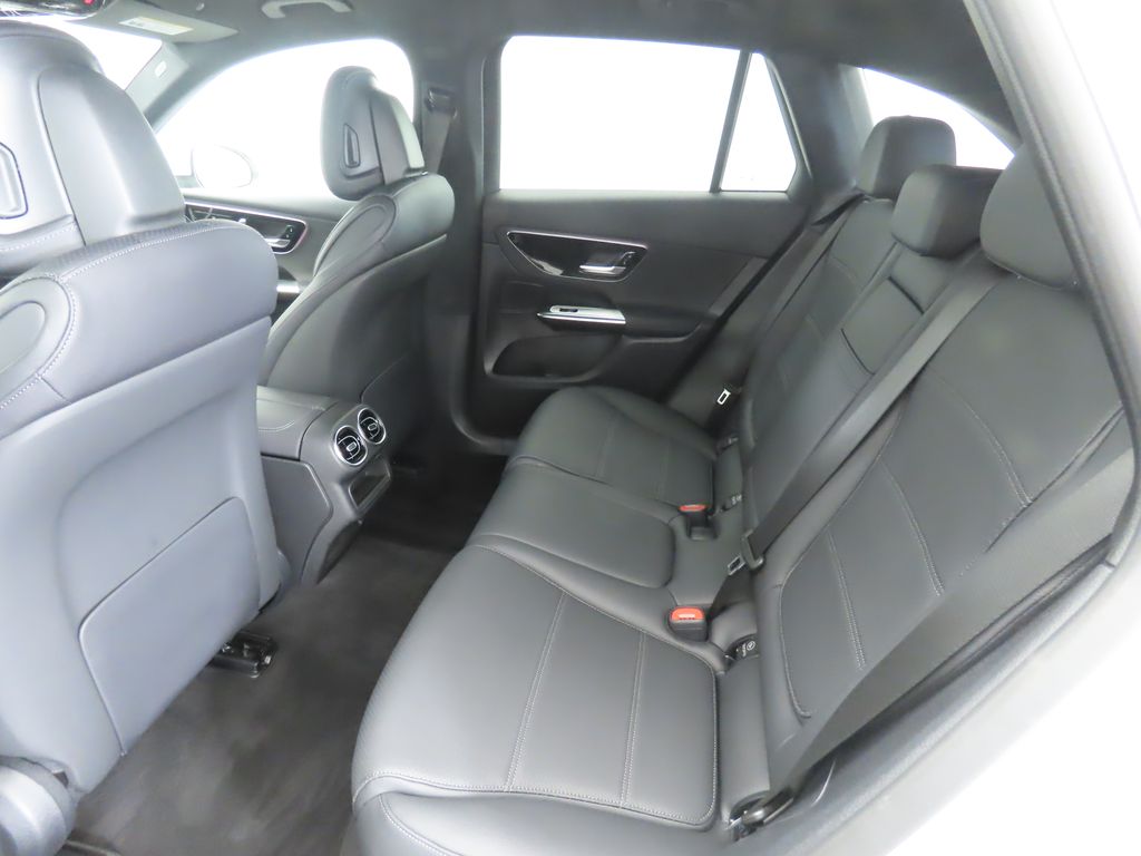 Thumbnail: 2025 Mercedes-Benz GLC - 21