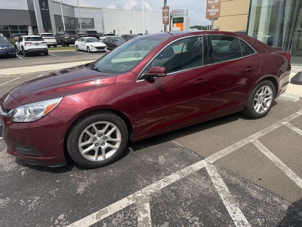 Butte Red Metallic 2015 Chevrolet Malibu Sedan Front-Wheel Drive 6-Speed Automatic Overdrive