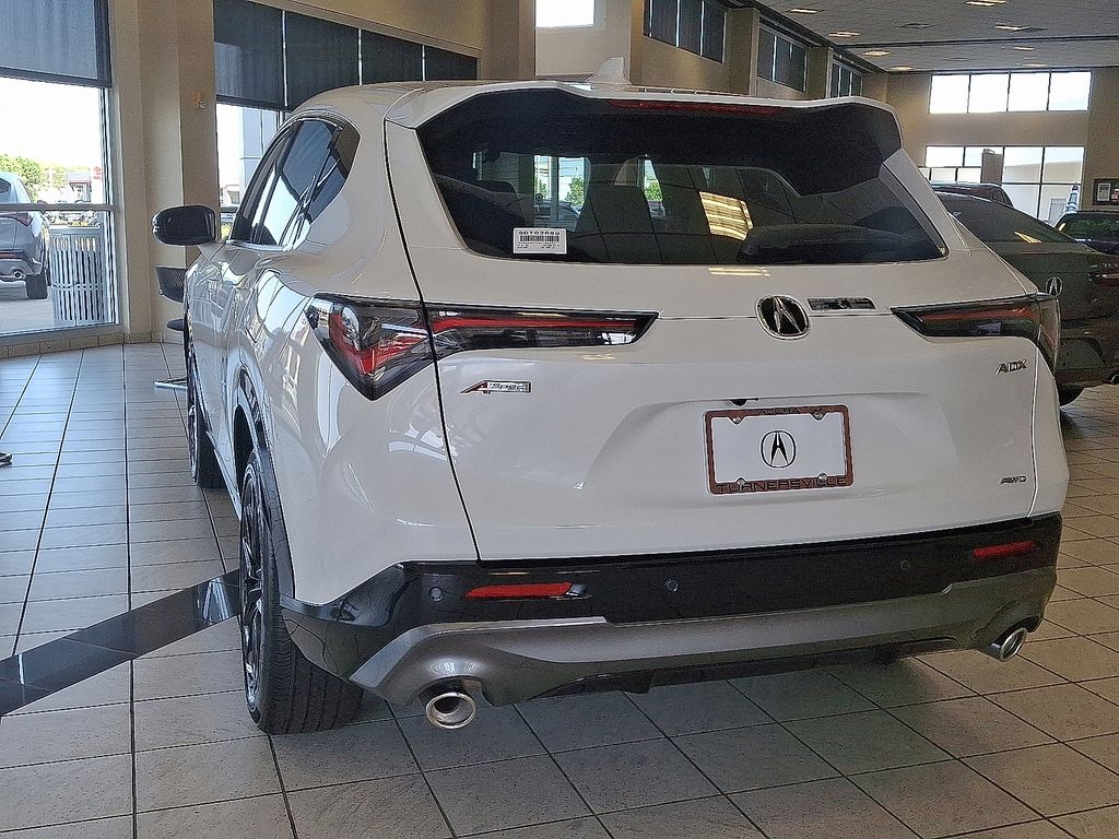 Thumbnail: 2025 Acura ADX - 3