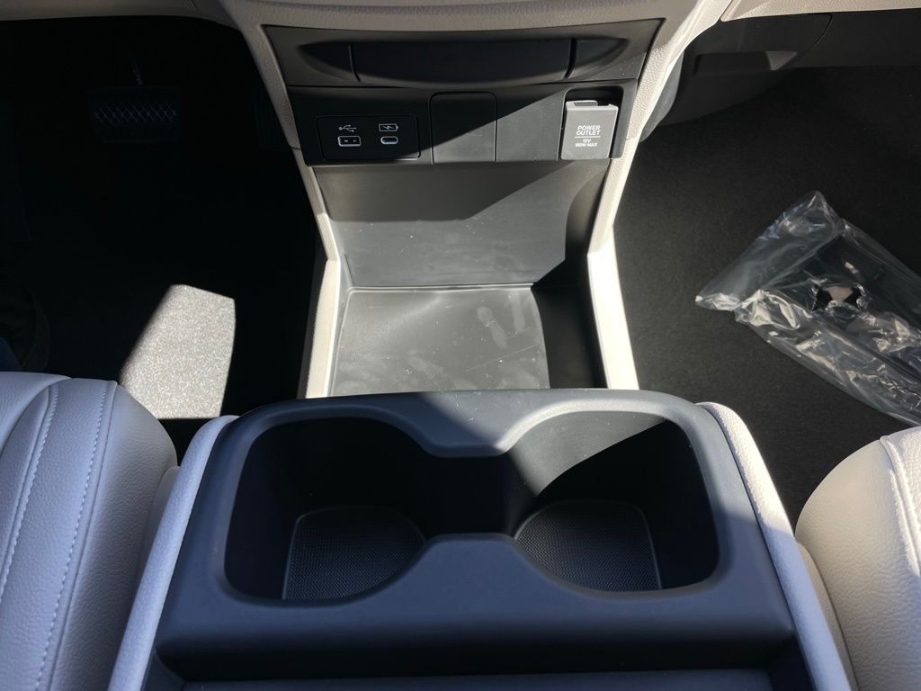 Thumbnail: 2026 Honda Odyssey - 20