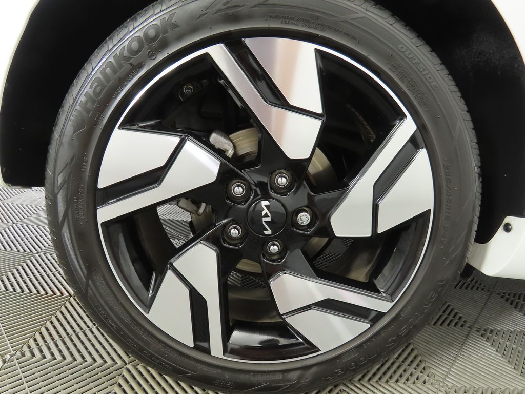 2023 Kia Soul GT-Line 32