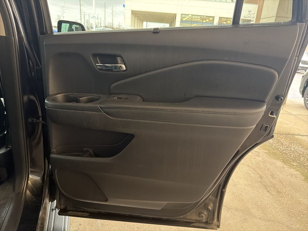 Thumbnail: 2021 Honda Pilot - 25