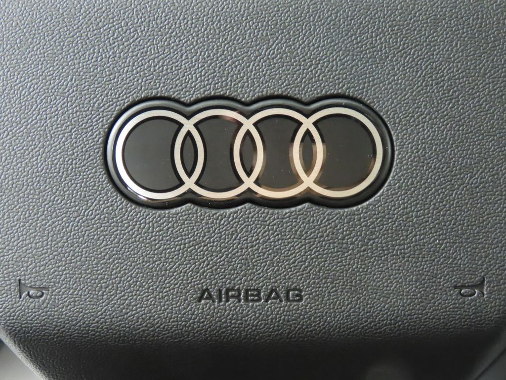 Thumbnail: 2027 Audi Q6 e-tron - 18