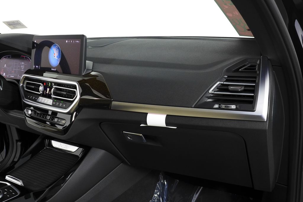 Thumbnail: 2023 BMW X3 - 14