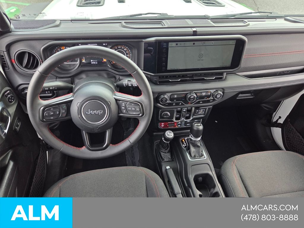 Used 2024 White Jeep Rubicon image 11