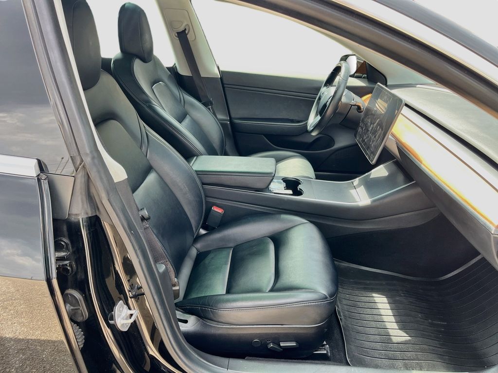 2019 Tesla Model 3 Standard Blue at Autostrade