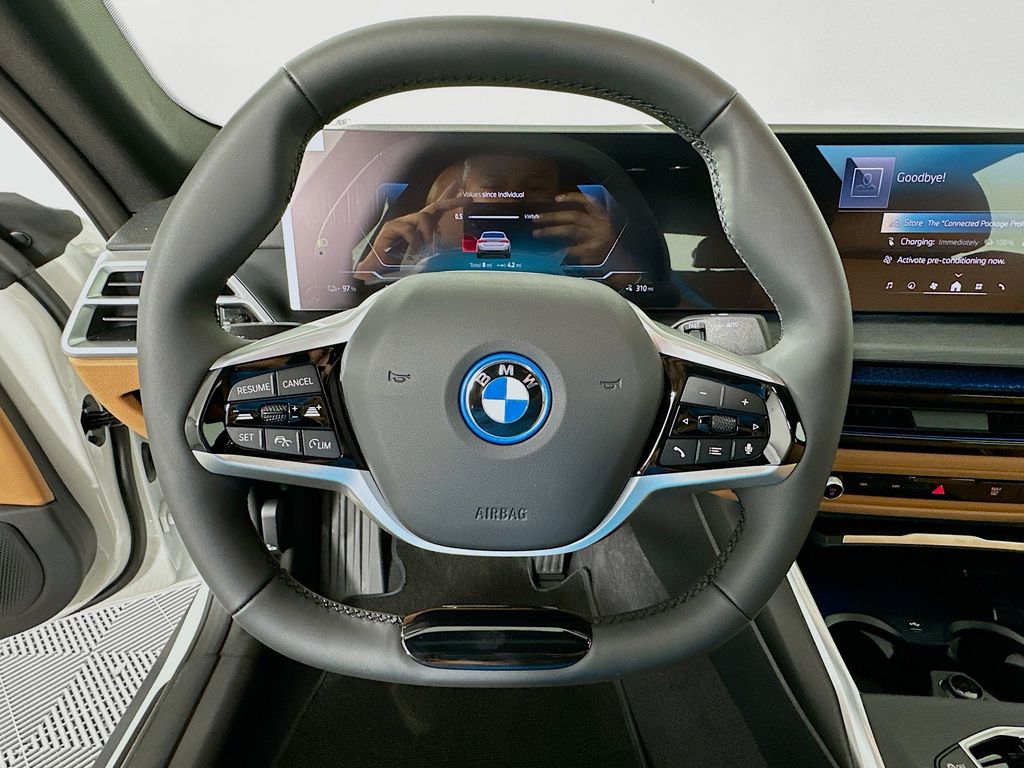 Thumbnail: 2026 BMW i4 - 10