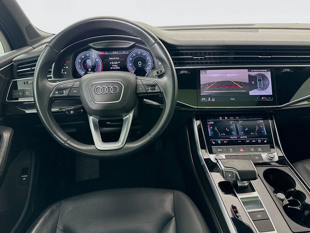 Thumbnail: 2021 Audi Q7 - 23