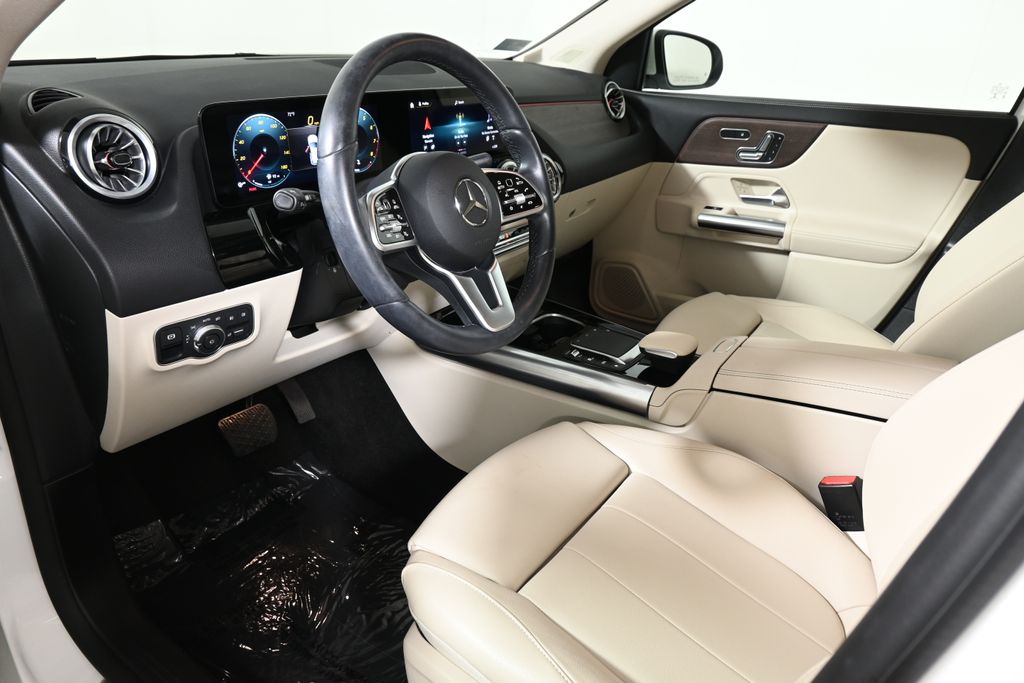 Thumbnail: 2023 Mercedes-Benz GLA - 14