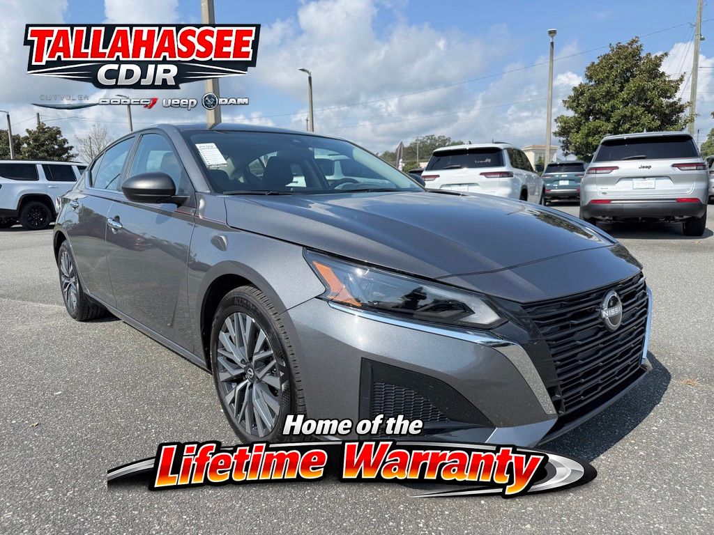 Gray (Gun Metallic) 2025 Nissan Altima Sedan Front-Wheel Drive Continuously Variable Transmission