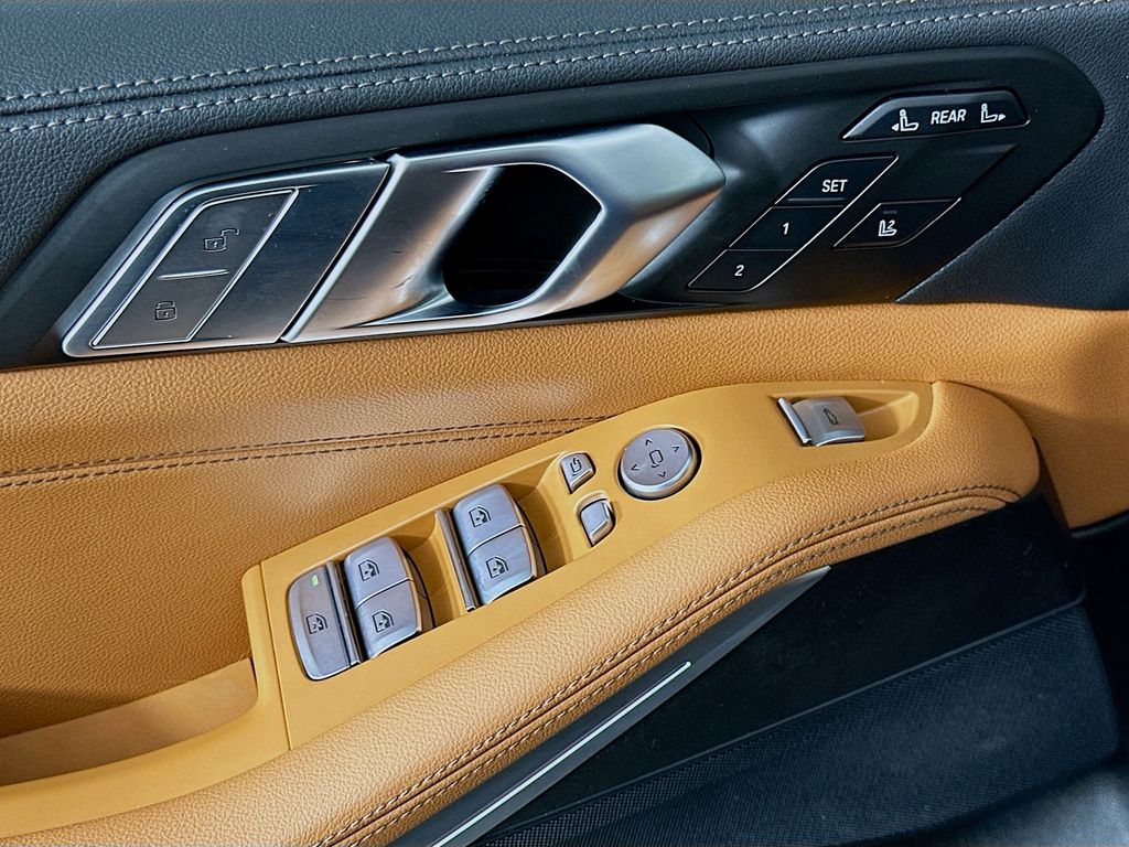 2022 BMW X7 xDrive40i 18