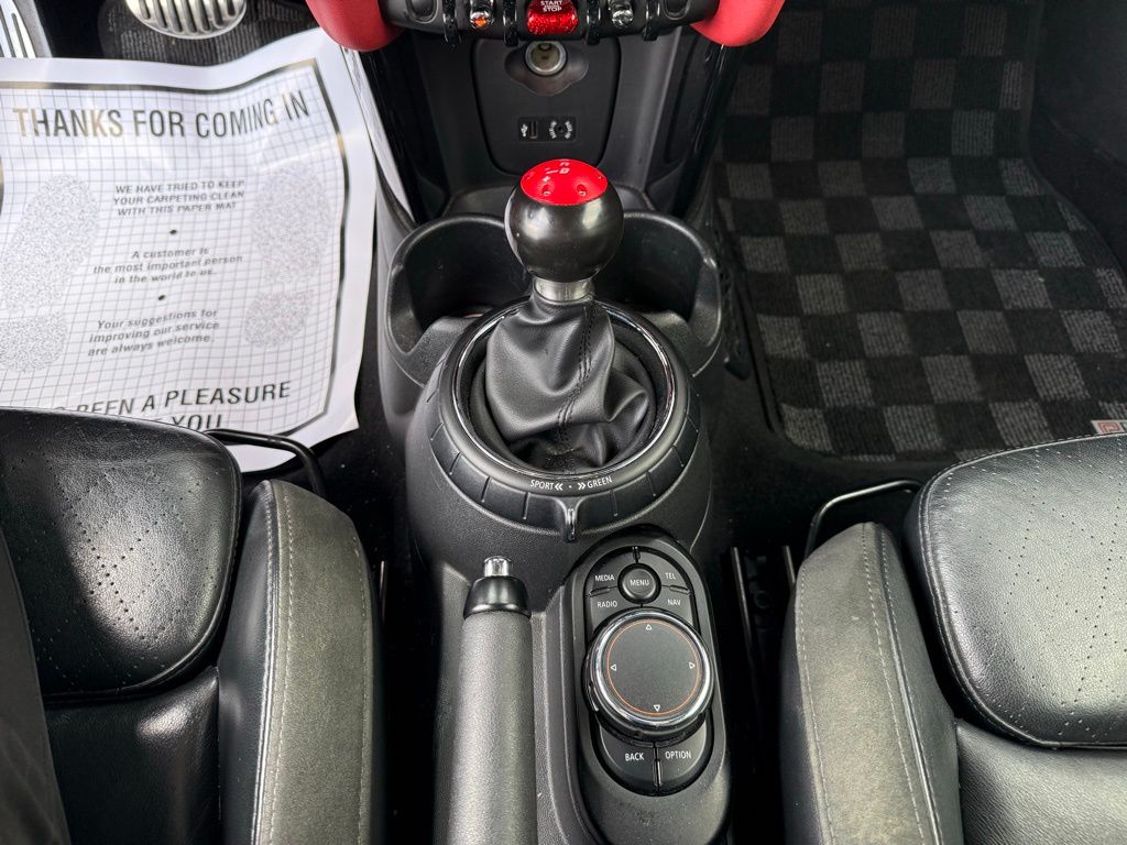 Thumbnail: 2016 MINI Cooper - 18