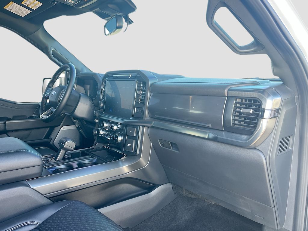 Used 2025 White Ford Lariat image 29