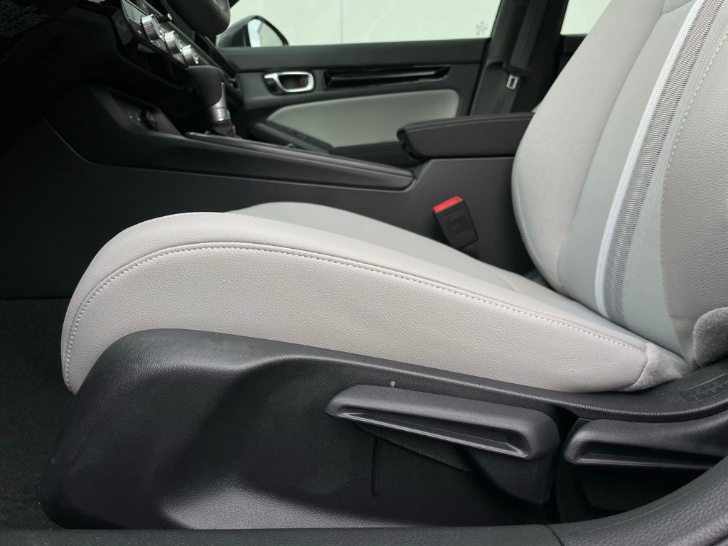 Thumbnail: 2026 Honda Civic - 24