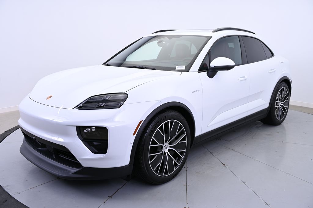 Thumbnail: 2025 Porsche Macan - 1