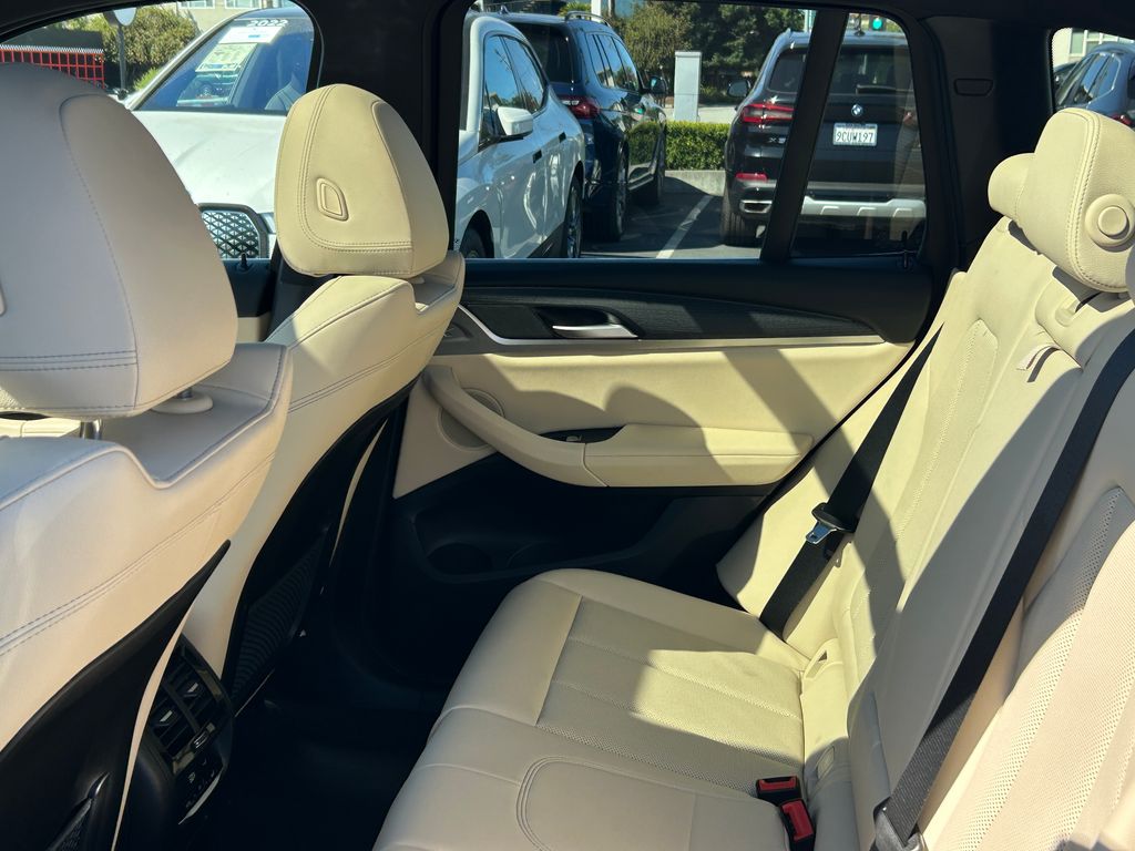 Thumbnail: 2023 BMW X3 - 29